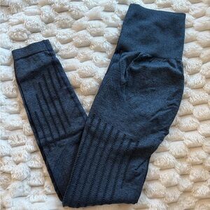 Seamless Dark Blue Knit Leggings with Textured Panels
